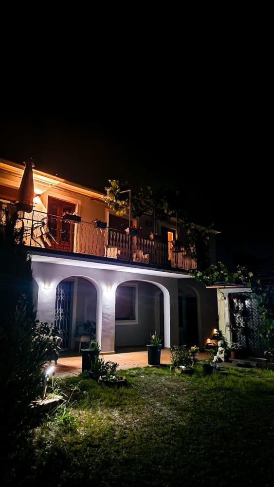 Wine House Panzió Capannori Kültér fotó